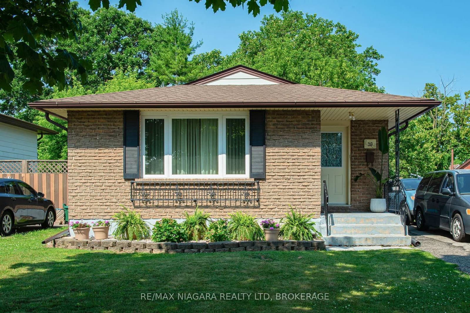 38 Roehampton Drive, St. Catharines, ON