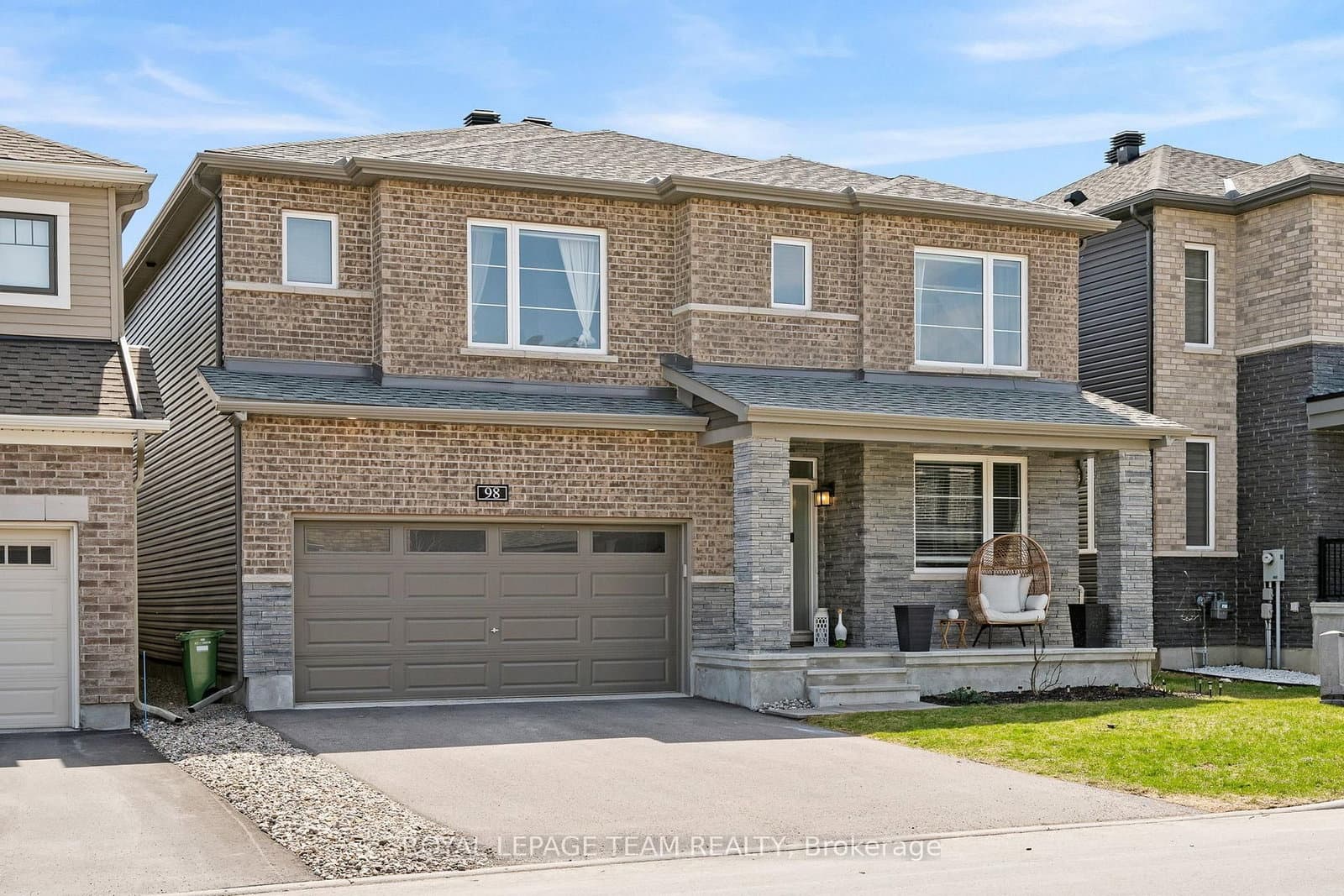 98 RALPH ERFLE Way, Ottawa, ON — photo 2