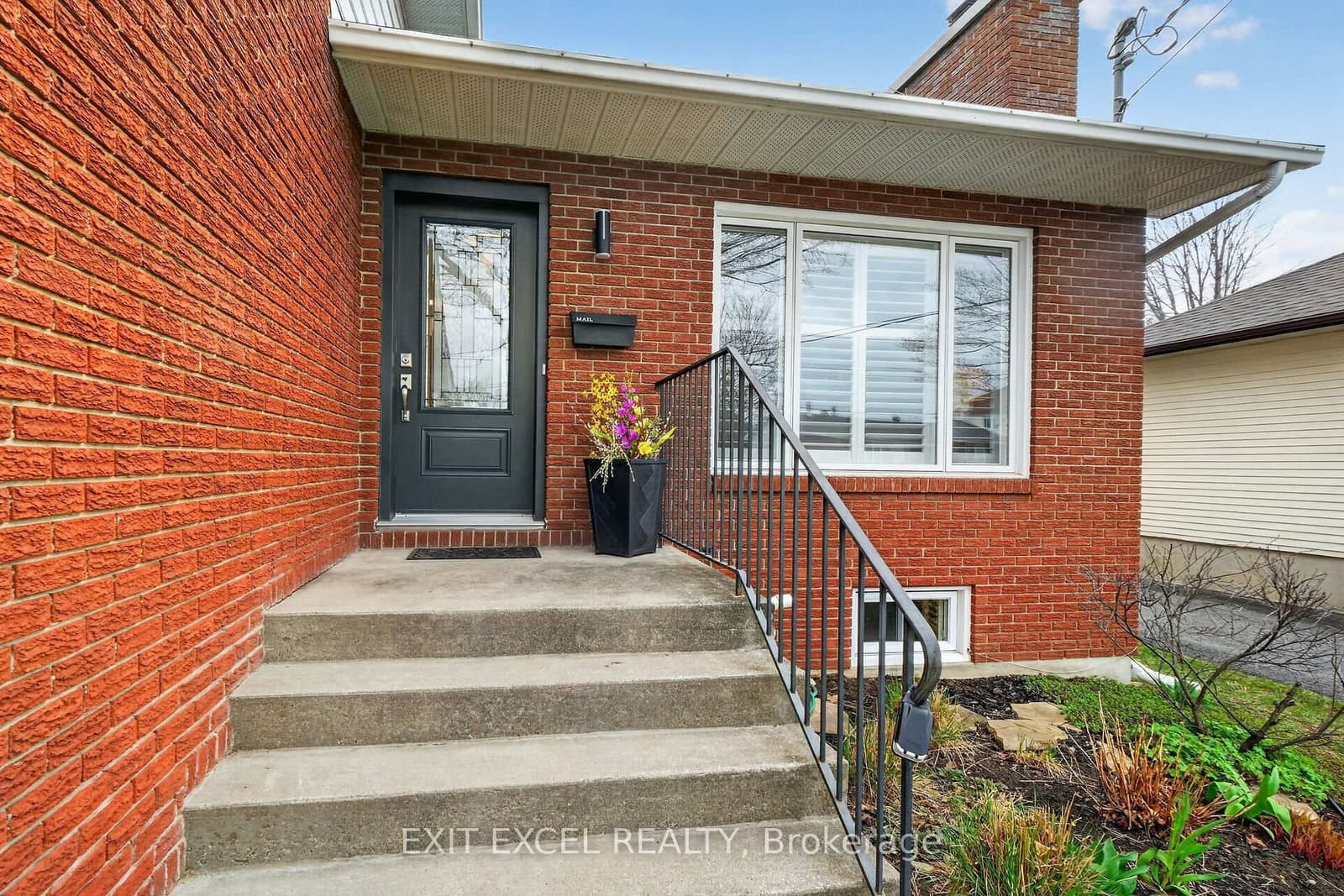 1554 Rosebella Avenue, Ottawa, ON — photo 2