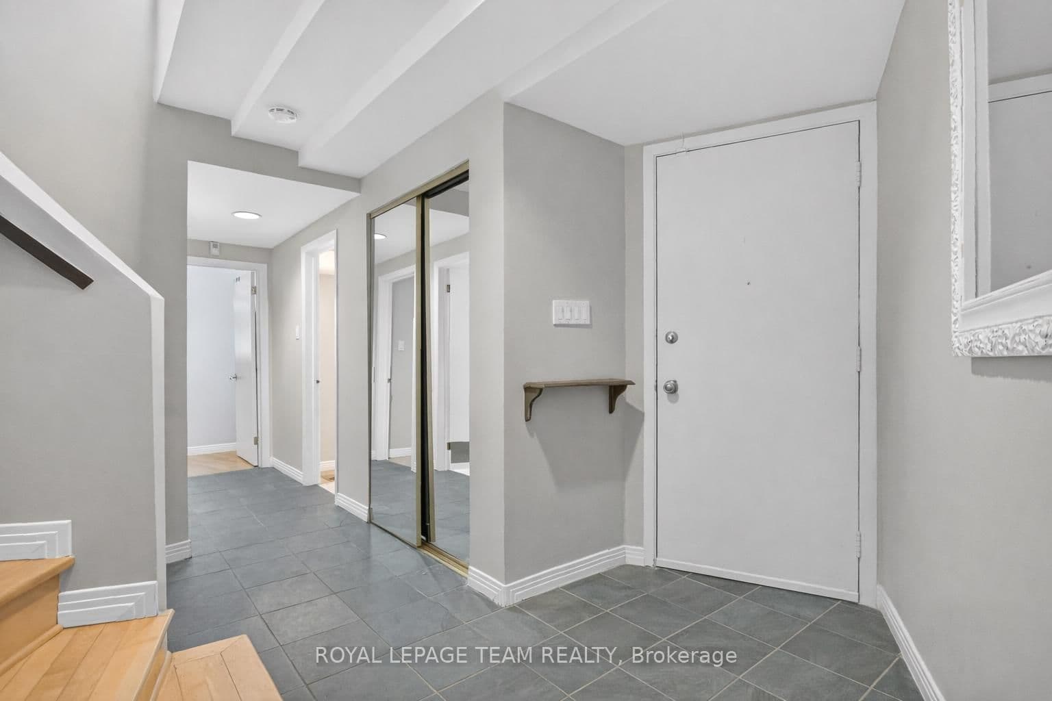 10 Lewis Street, Ottawa, ON — photo 2