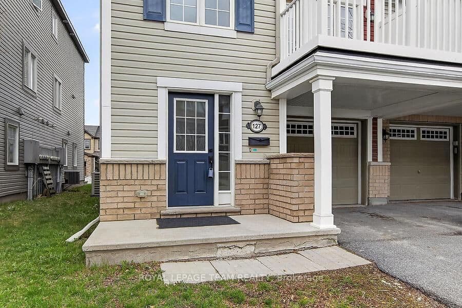 127 Grenadine Street, Stittsville, ON — photo 2