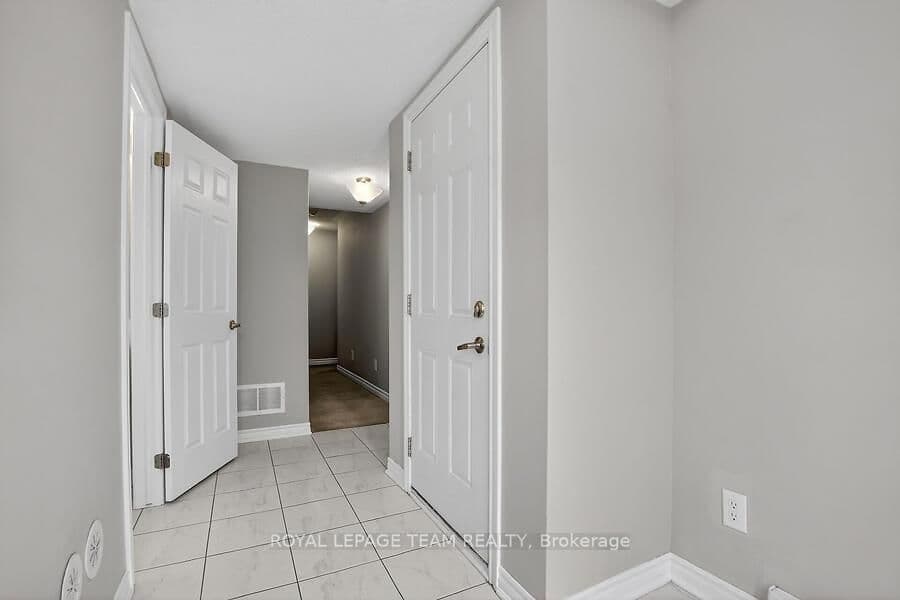 127 Grenadine Street, Stittsville, ON — photo 3