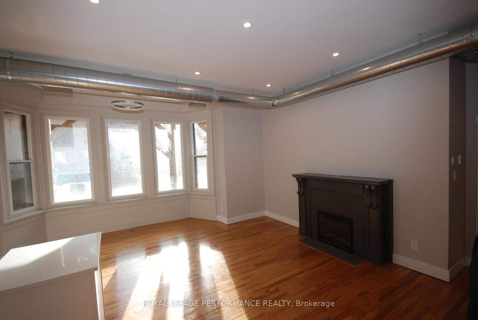 6 - 4 Range Road, Ottawa, ON — photo 3