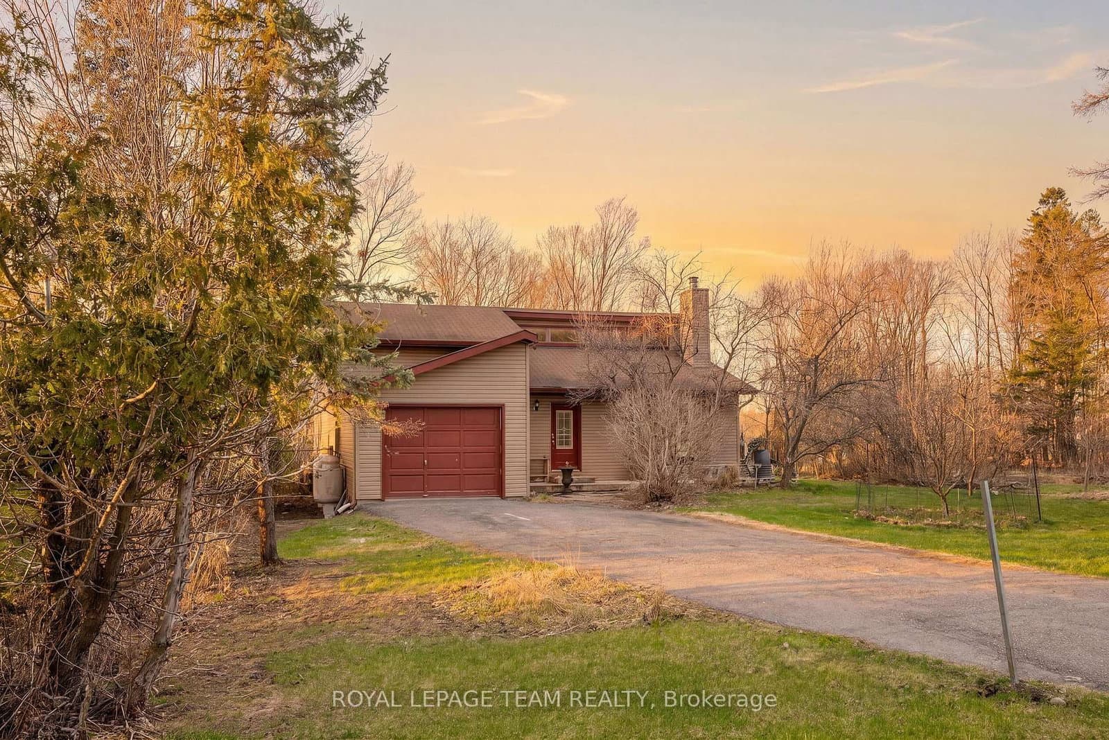 2870 Old Maple Lane, Ottawa, ON