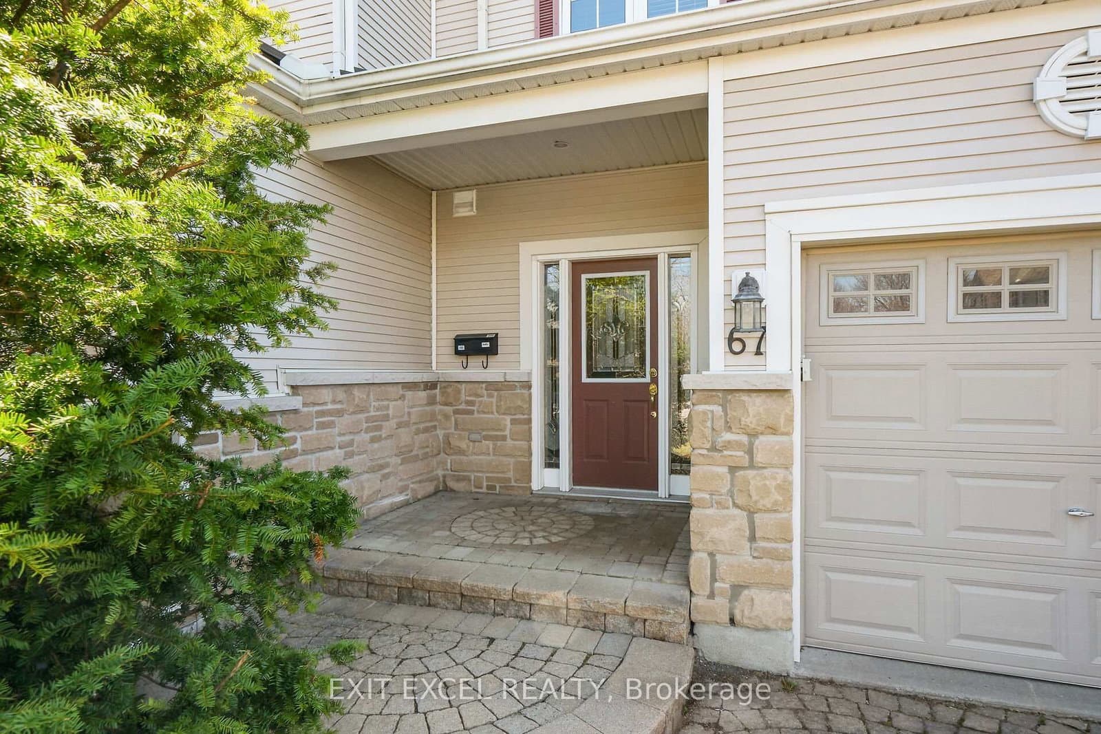 67 Hawktree, Ottawa, ON — photo 2