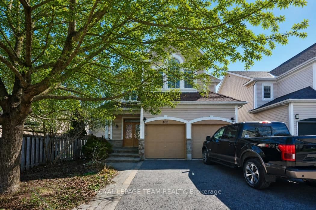 162 Redcliff Avenue, Ottawa, ON