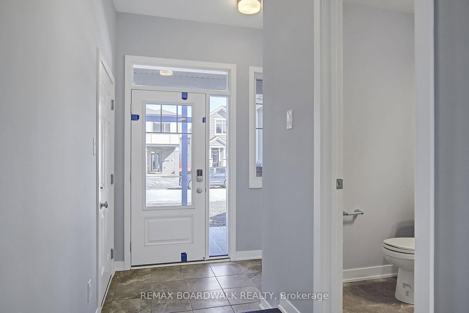 1064 Curraglass Walk, Ottawa, ON — photo 3