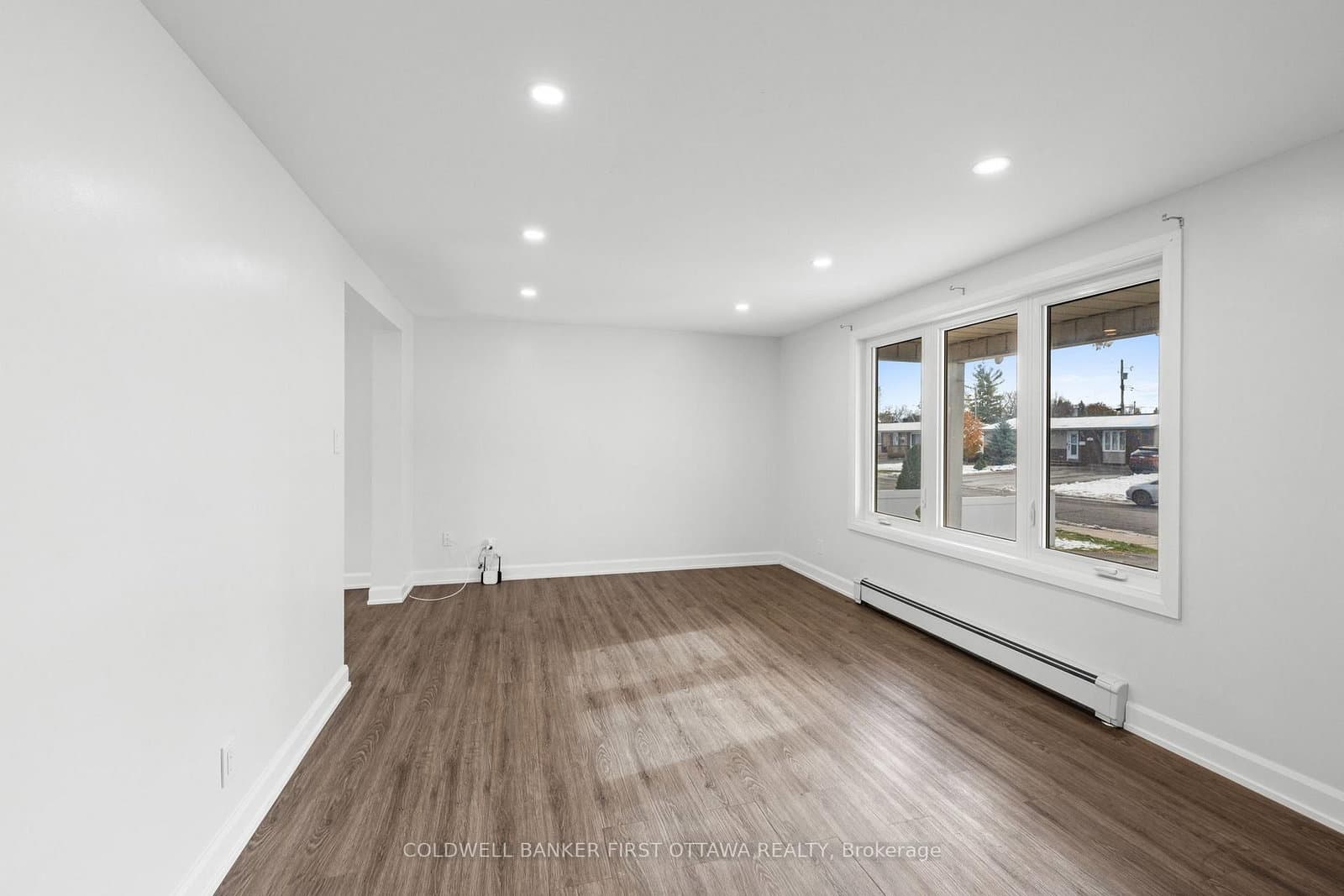 351 Amiens Street, Ottawa, ON — photo 3