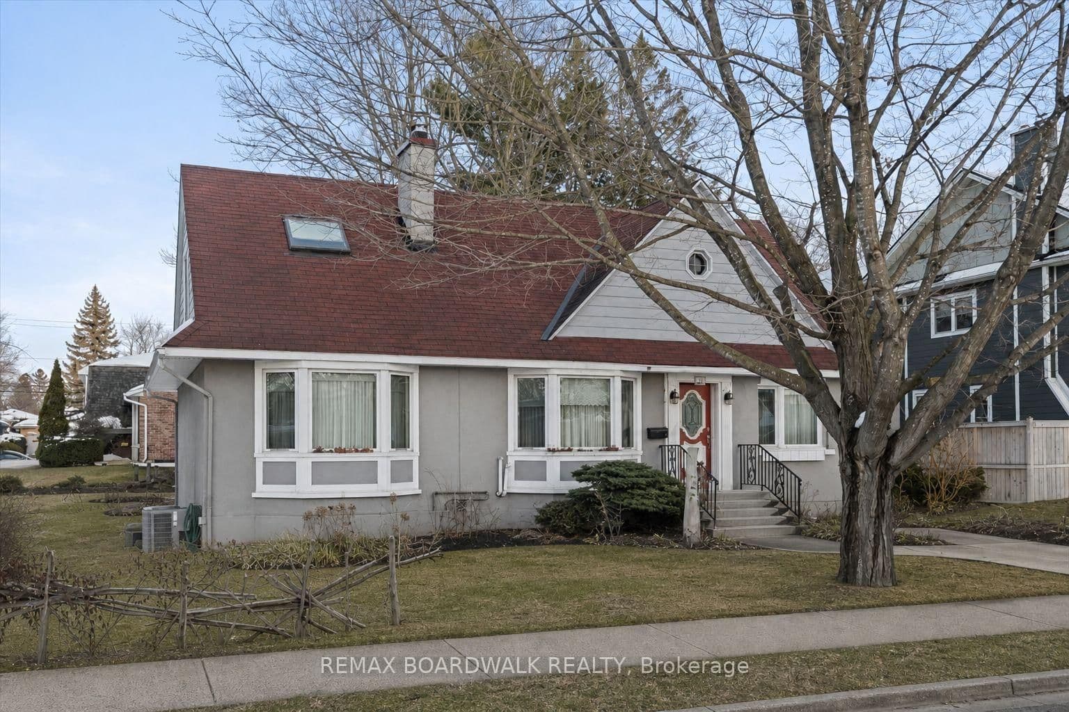 961 Kingsmere Avenue, Ottawa, ON