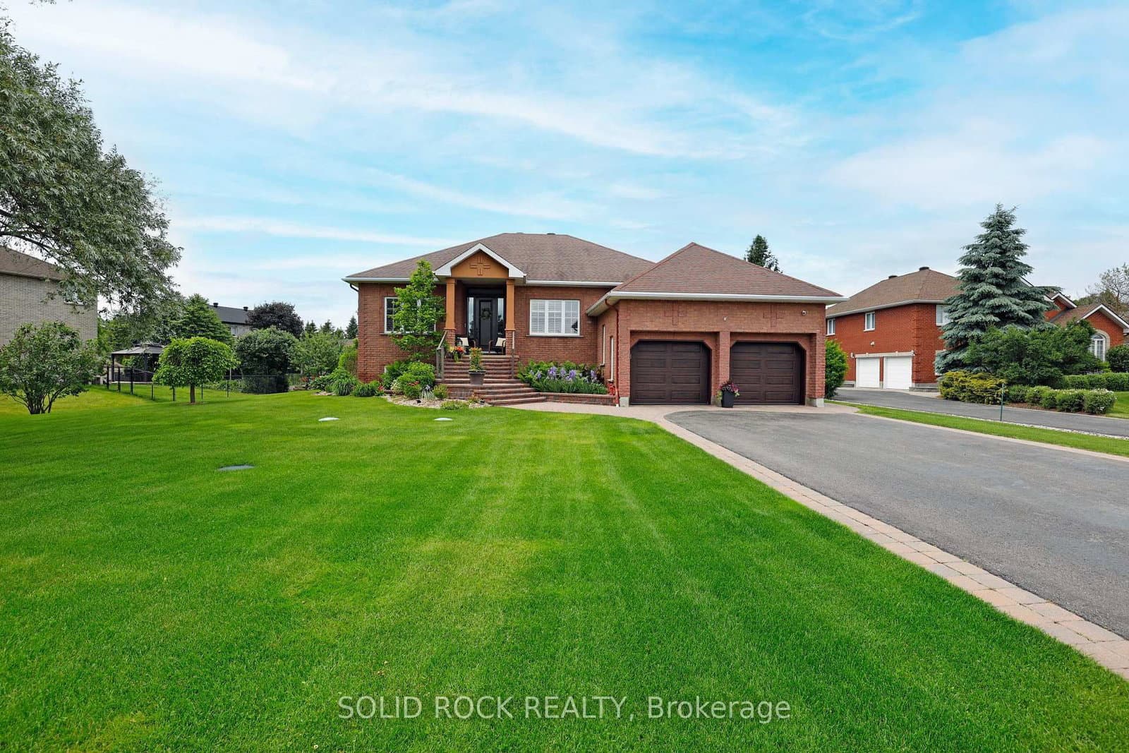 6541 Blossom Trail Drive, Ottawa, ON