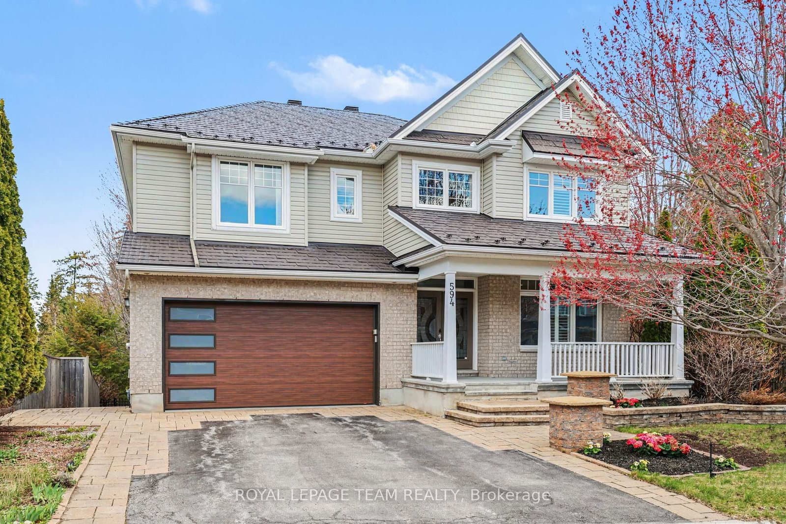 594 Overland Drive, Ottawa, ON