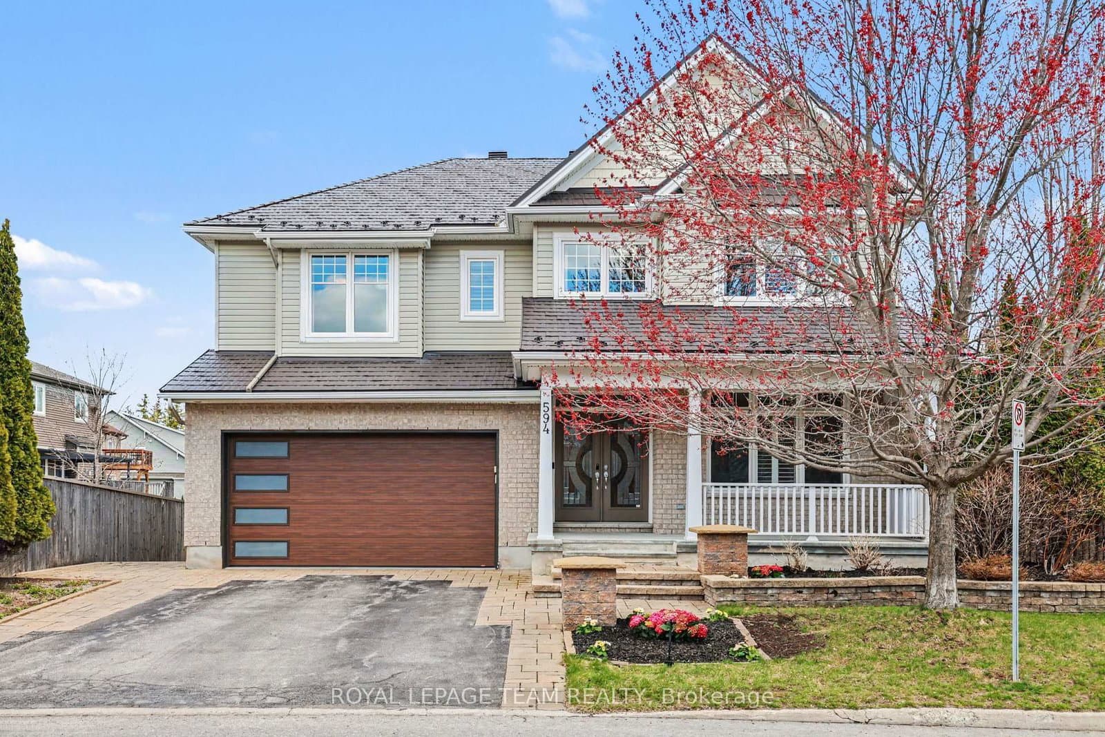 594 Overland Drive, Ottawa, ON — photo 2