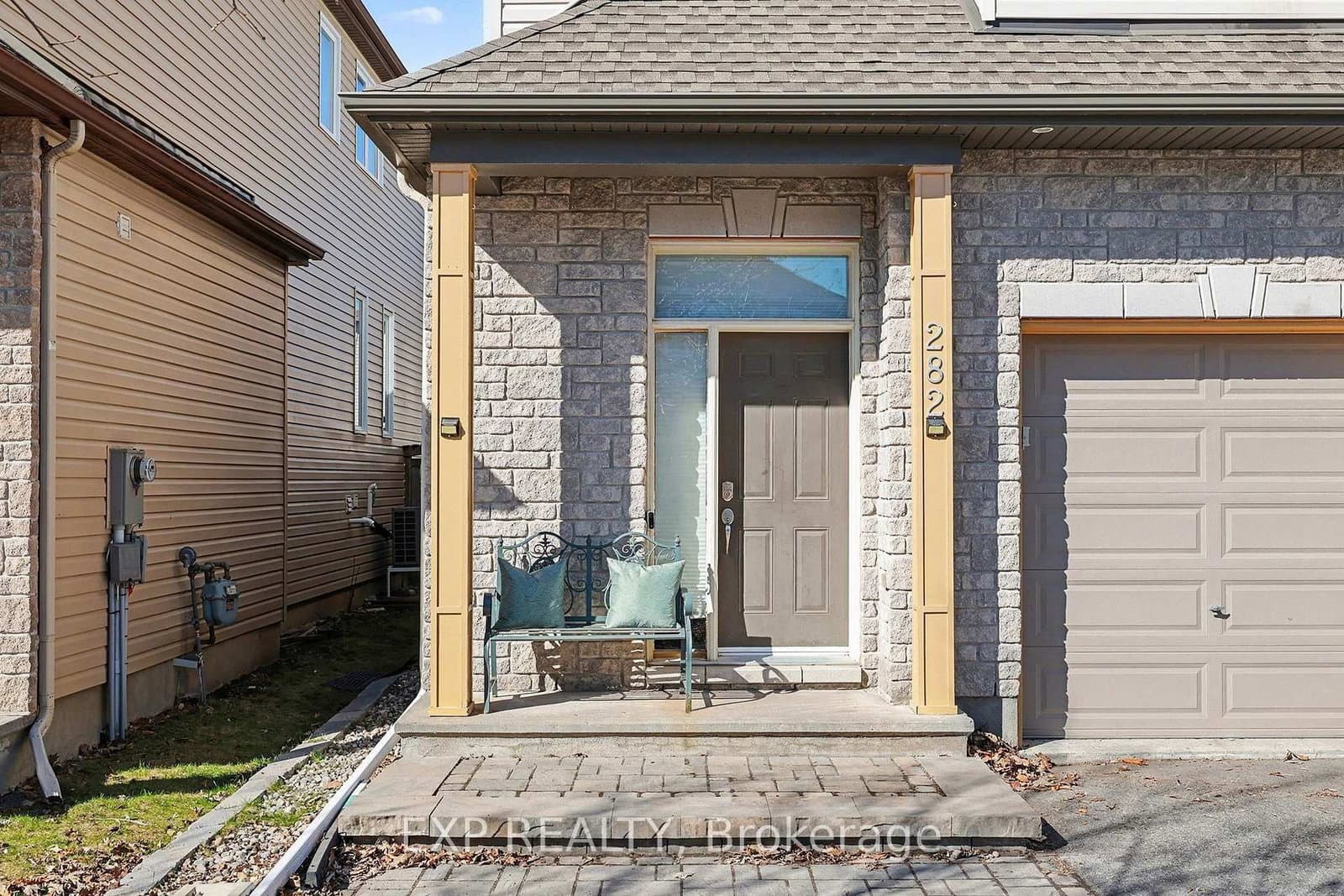 282 Broxburn Crescent, Ottawa, ON — photo 2