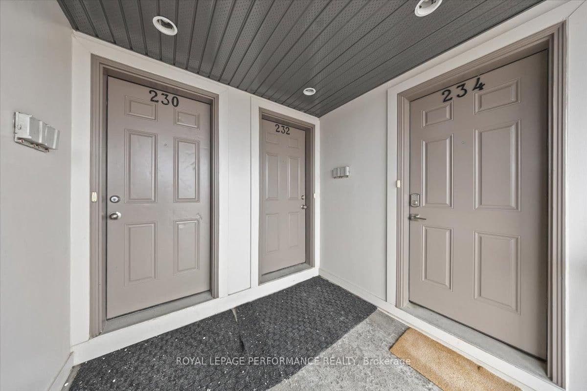 232 Shanly Private, Ottawa, ON — photo 3