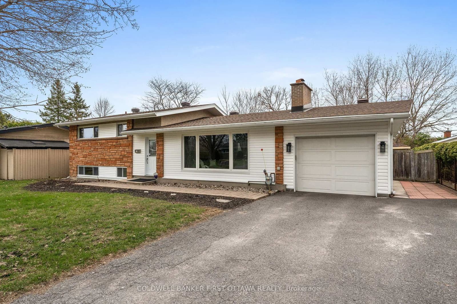 18 Tiverton Drive, Ottawa, ON — photo 3