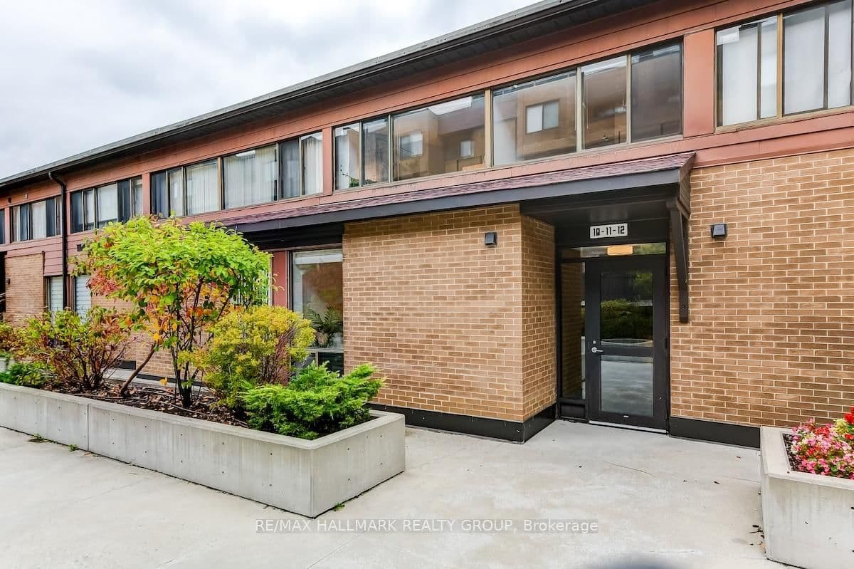 4 - 525 St Laurent Boulevard, Ottawa, ON — photo 2