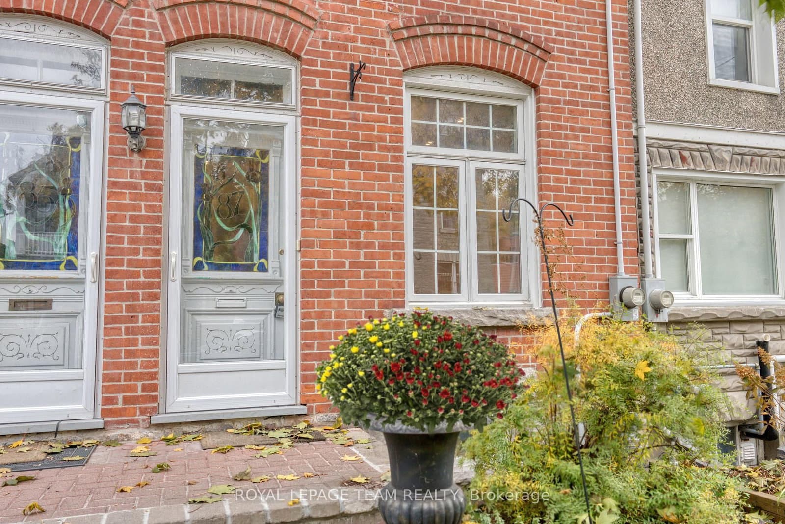 87 Guigues Avenue, Ottawa, ON — photo 2