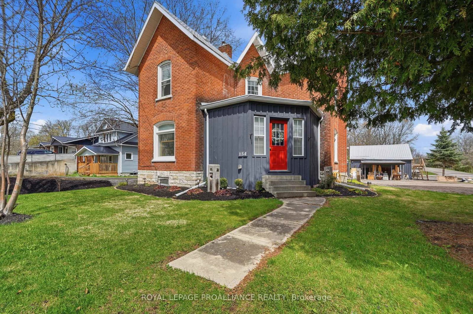 154 St Lawrence Street, Madoc, ON