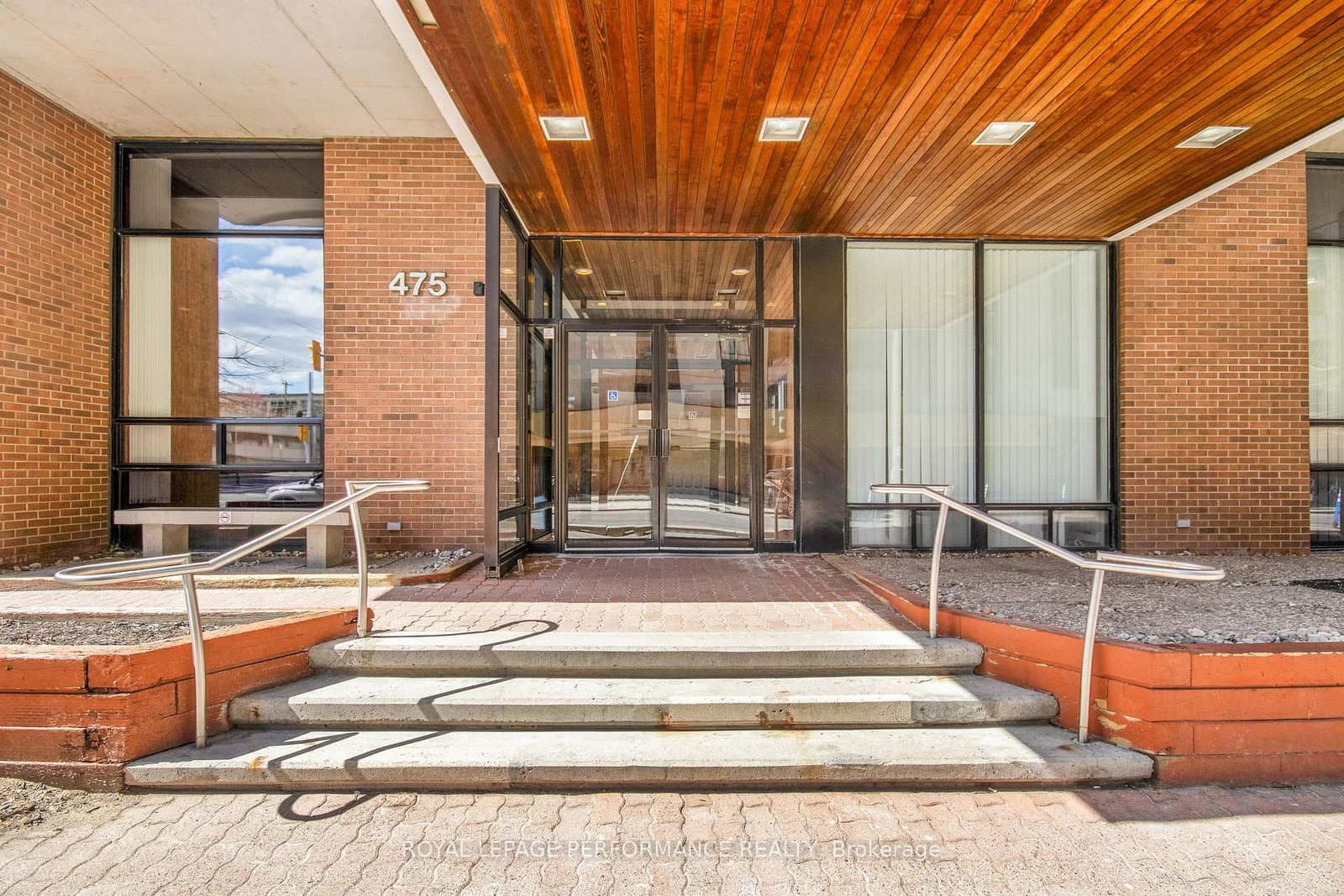 1108 - 475 Laurier Avenue, Ottawa, ON