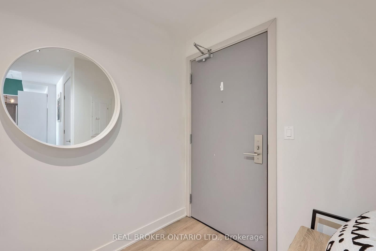 703 - 203 Catherine Street, Ottawa, ON — photo 2