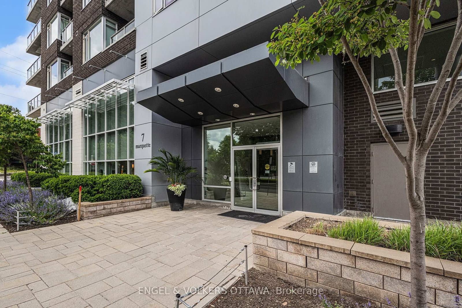 318 - 7 Marquette Avenue, Ottawa, ON — photo 3