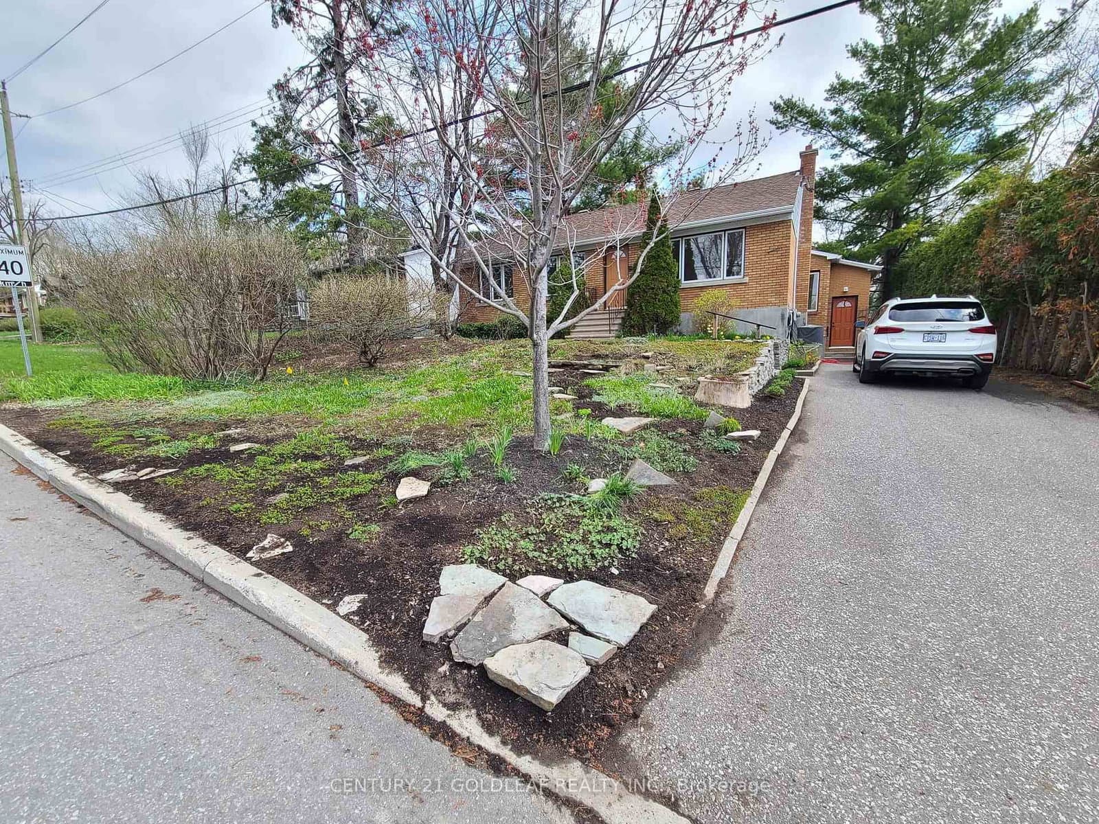 13 Crownhill Street, Ottawa, ON