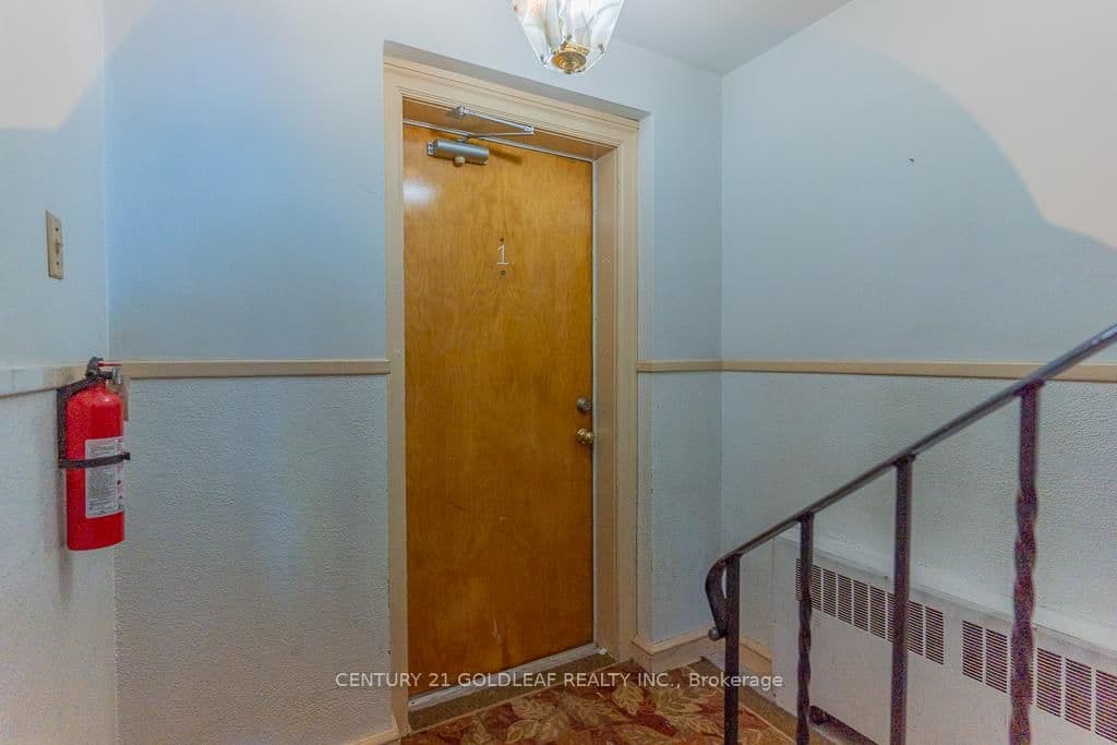 543 Kirkwood Avenue, Ottawa, ON — photo 3