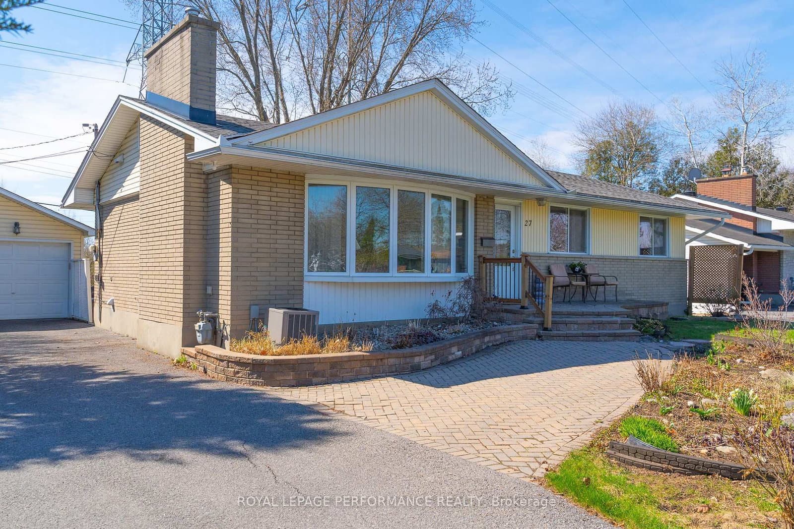 27 Ilkley Crescent, Ottawa, ON — photo 2