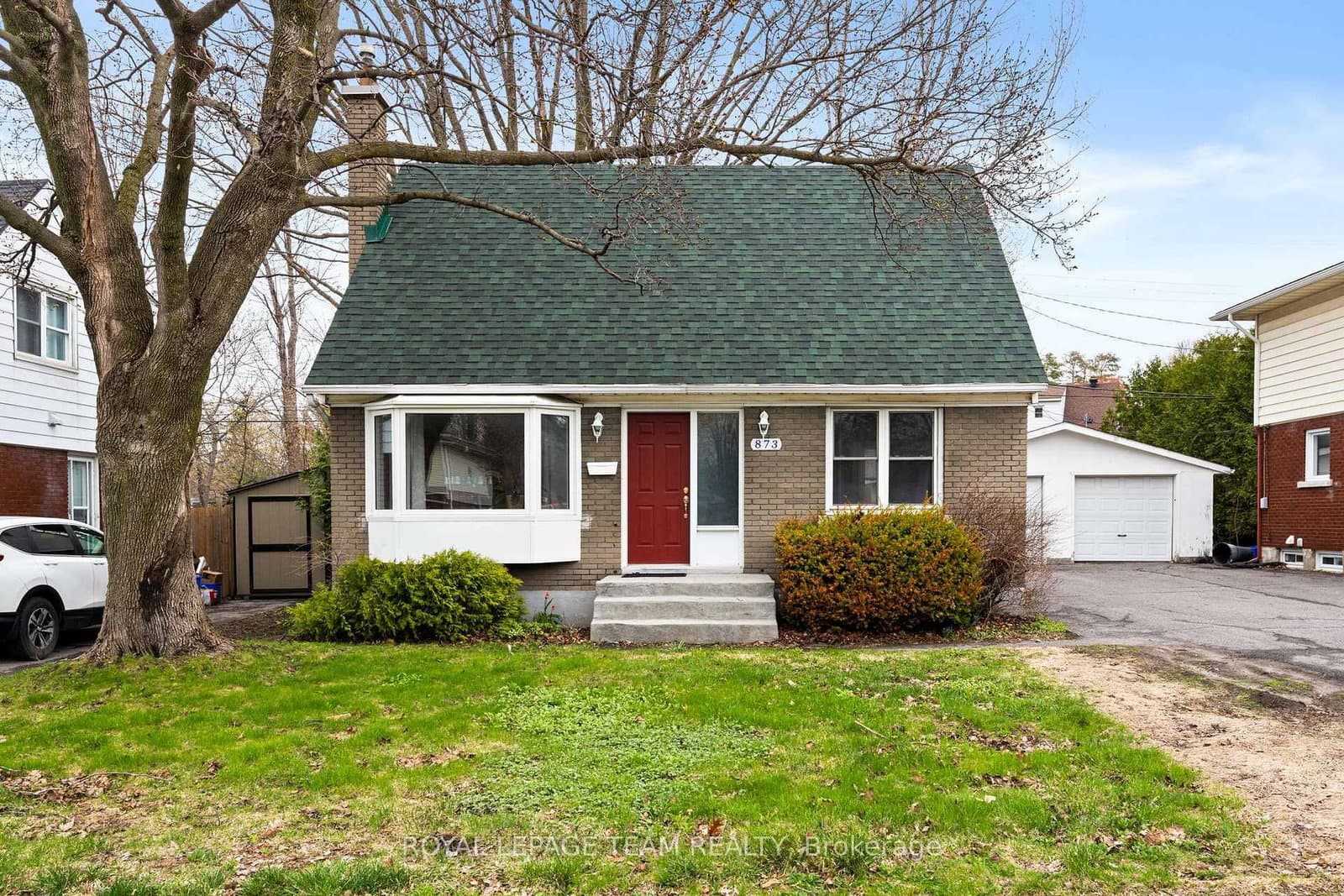 873 Smyth Road, Ottawa, ON
