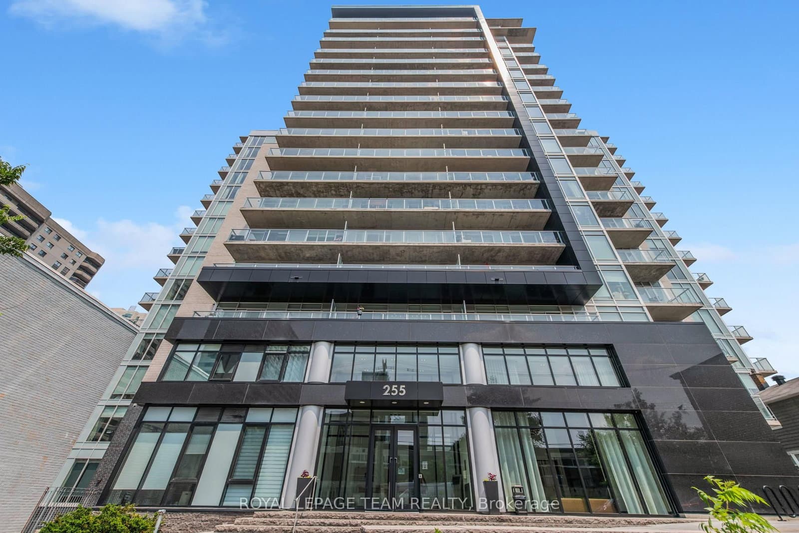409 - 255 Bay Street, Ottawa, ON