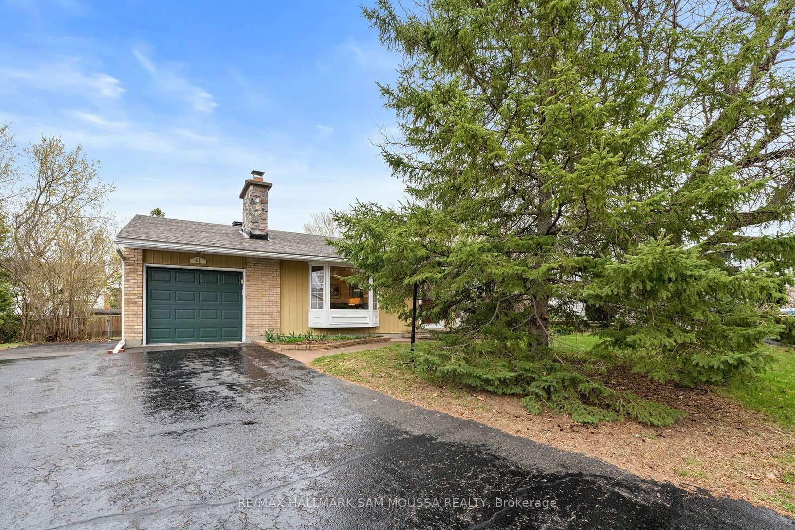 11 Springdale Crescent, Ottawa, ON — photo 3