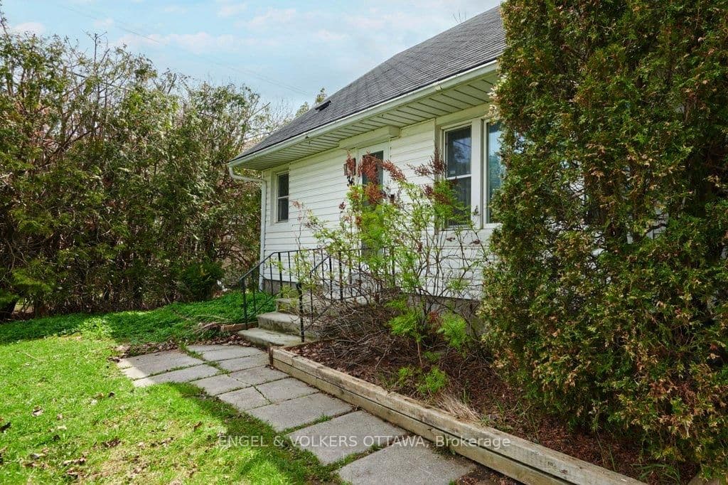 36 Argue Drive, Ottawa, ON — photo 3