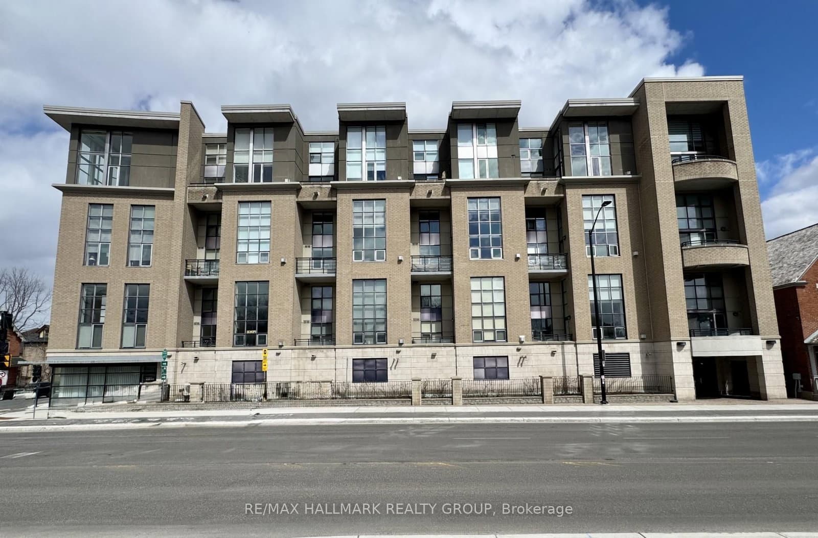 203 - 29 Main Street, Ottawa, ON