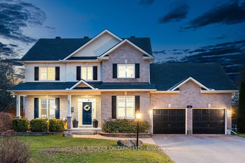 32 Feldspar Crescent, Stittsville, ON