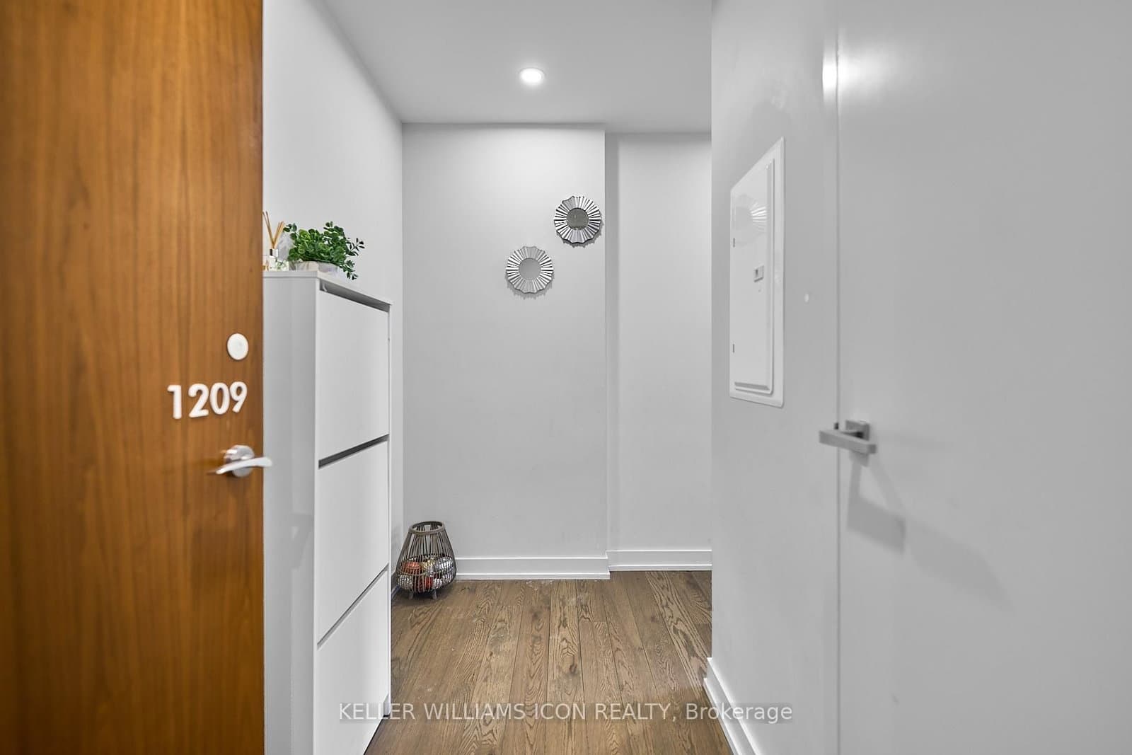 1209 - 101 Queen Street, Ottawa, ON — photo 2