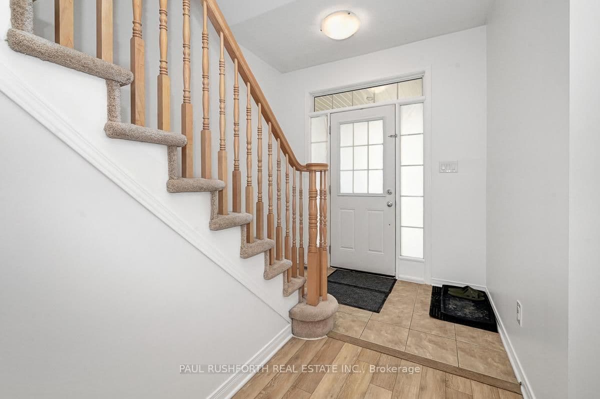 606 Pamplona Private, Ottawa, ON — photo 2