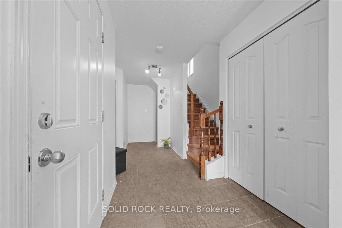 369 Citiplace Drive, Ottawa, ON — photo 3