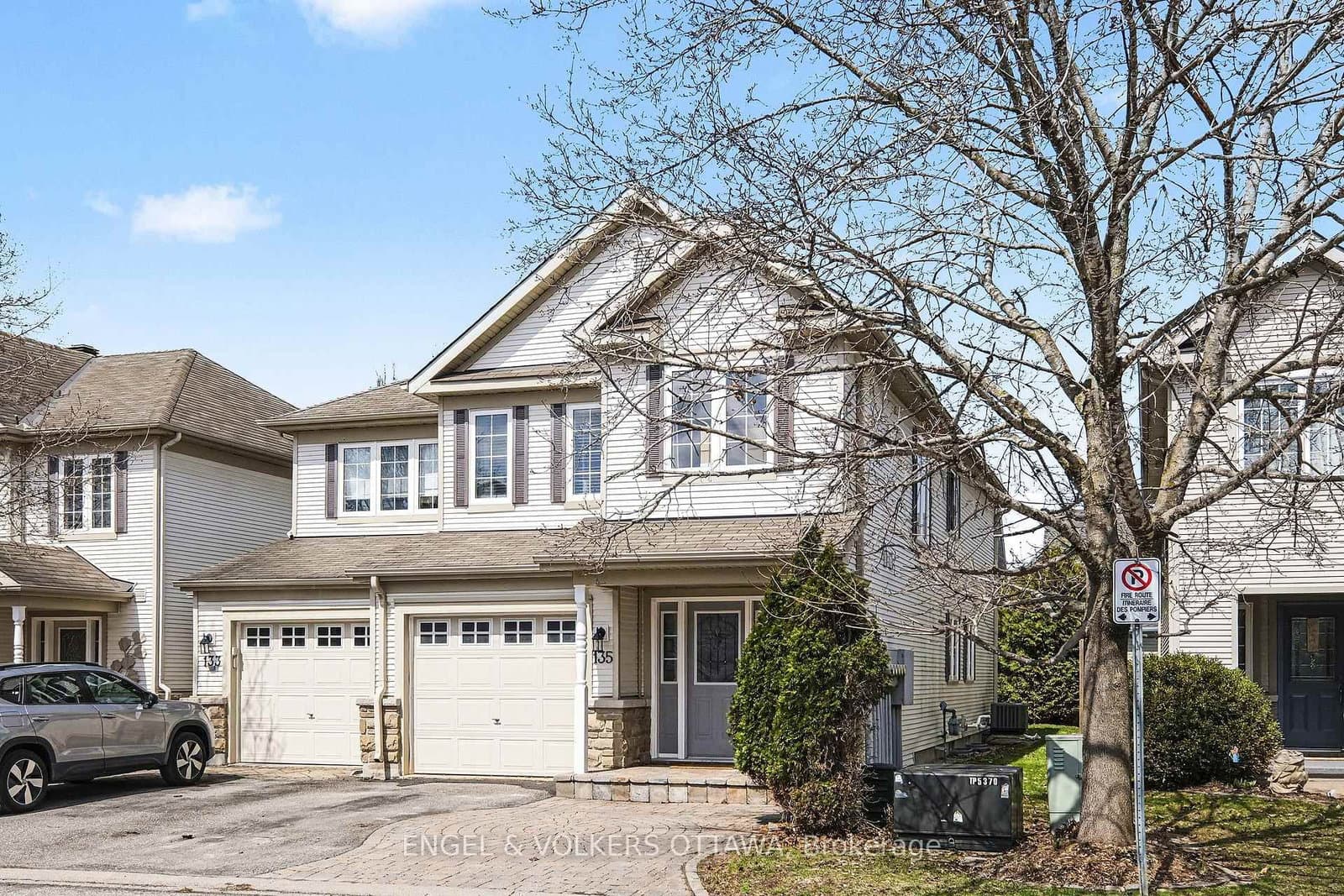 135 Lockhaven Private, Ottawa, ON — photo 2