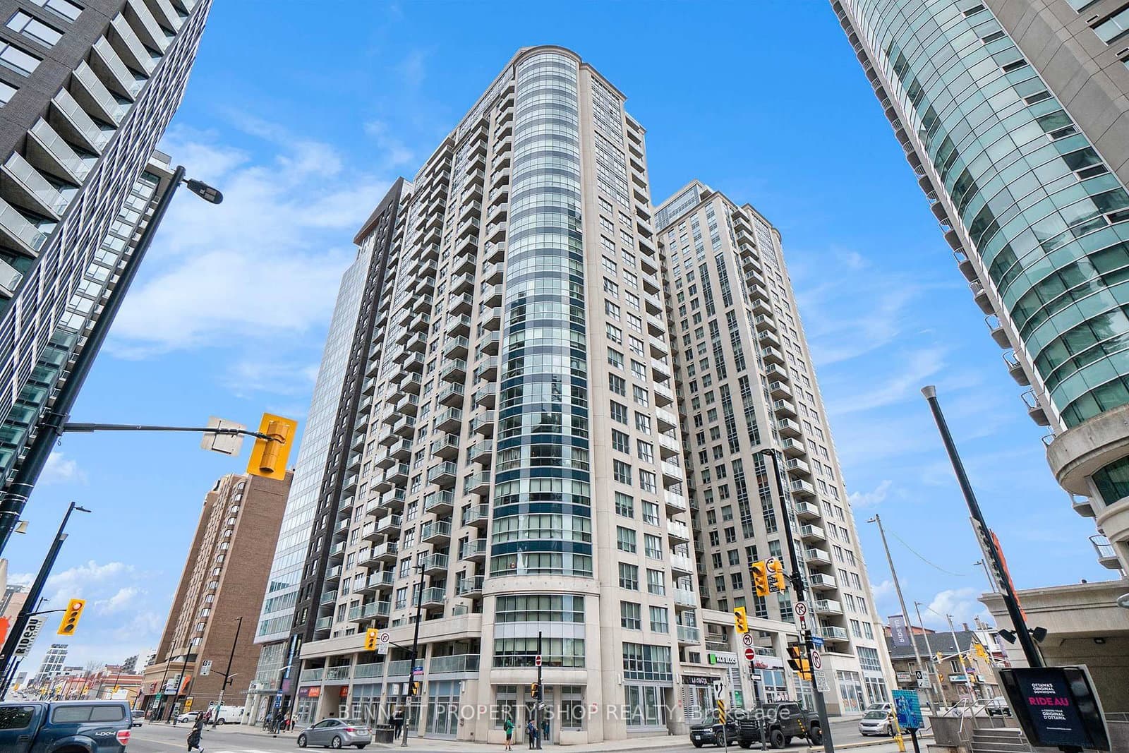 807 - 242 Rideau Street, Ottawa, ON