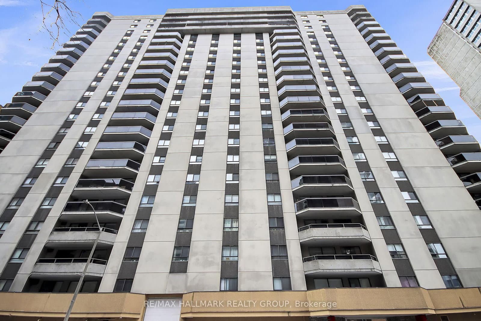 503 - 470 Laurier Avenue, Ottawa, ON — photo 2