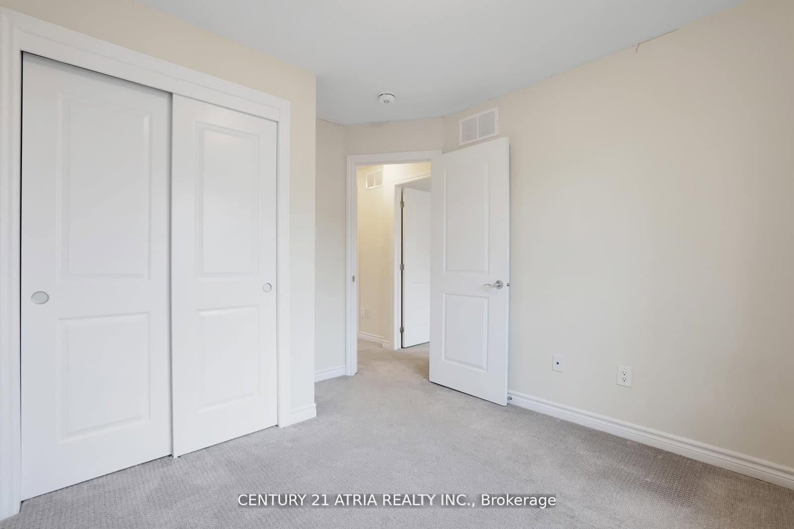 14 Rookie Crescent, Ottawa, ON — photo 3