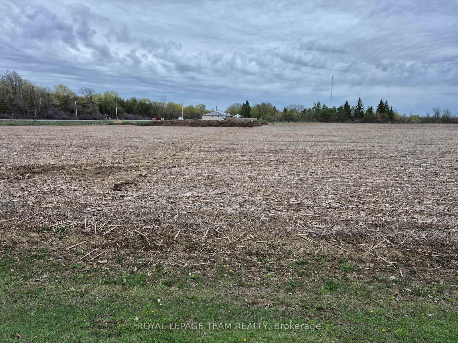 7938 Bank Street, Metcalfe, ON