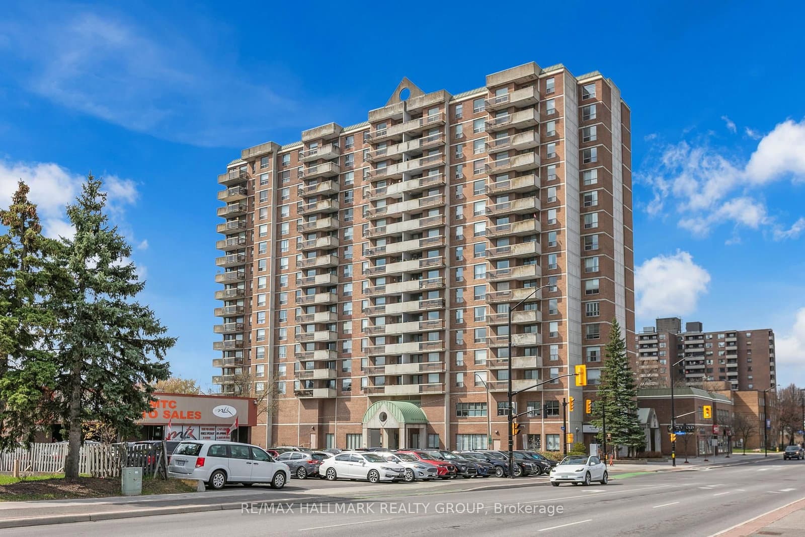 401 - 200 Lafontaine Avenue, Ottawa, ON