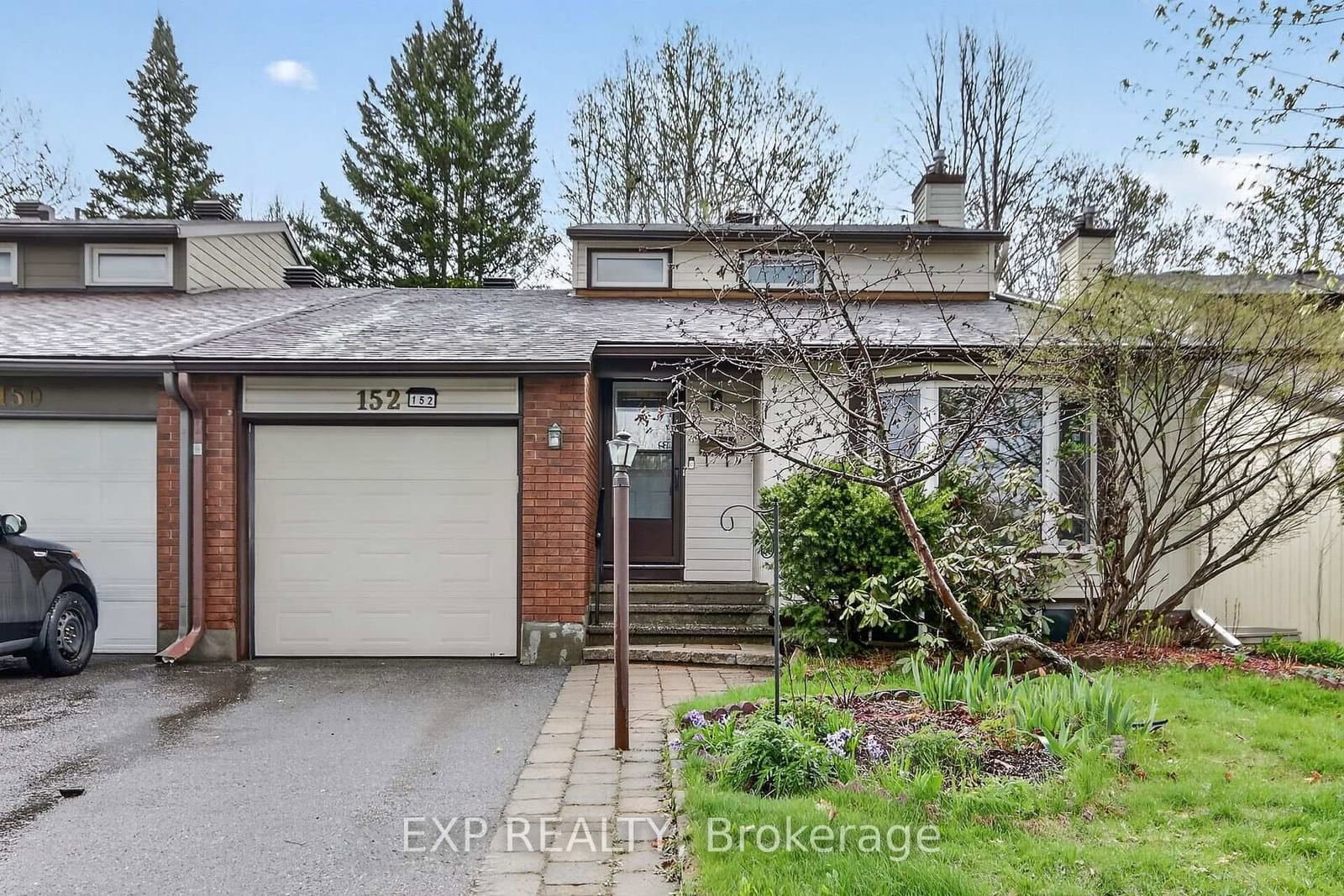 152 Burnetts Gr Circle, Ottawa, ON