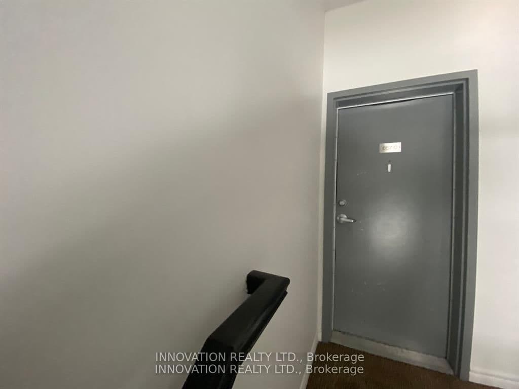 C - 857 BLACKCOMB Private, Ottawa, ON — photo 3