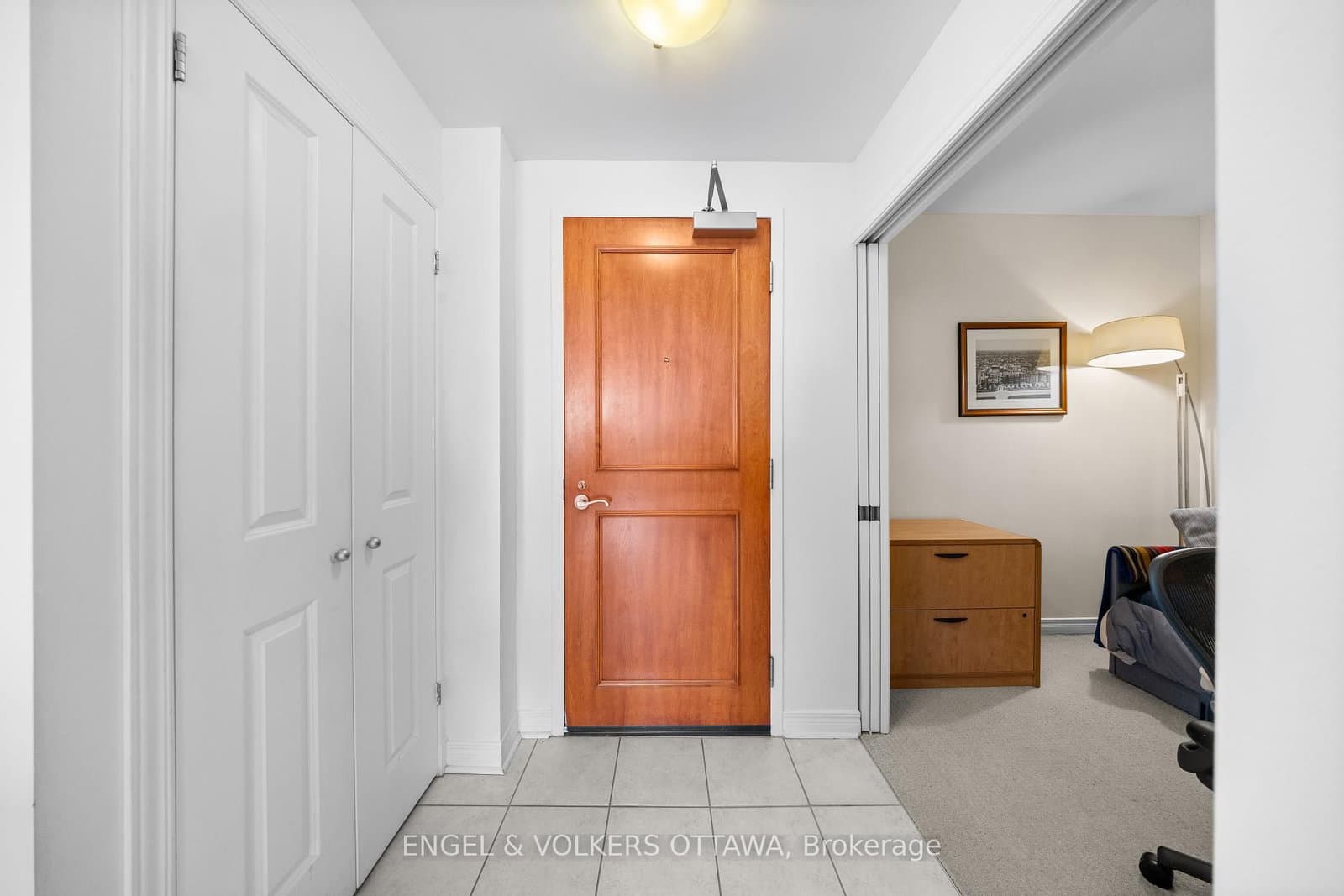 1103 - 570 Laurier Avenue, Ottawa, ON — photo 3