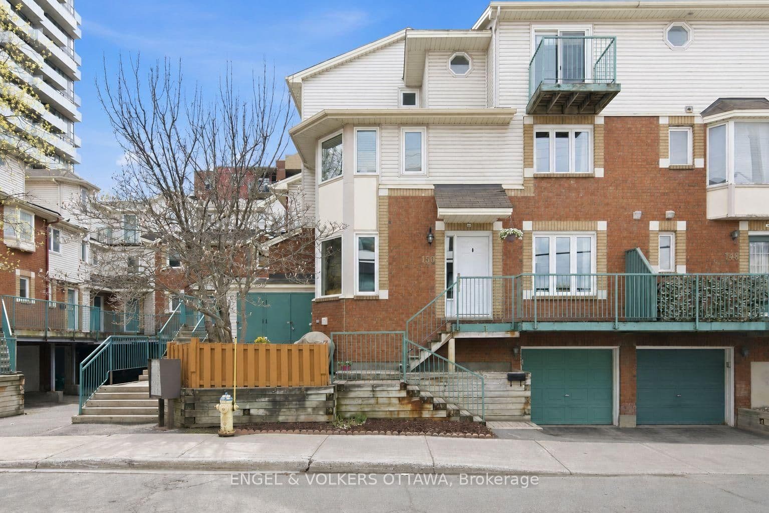 150 Forward Avenue, Ottawa, ON