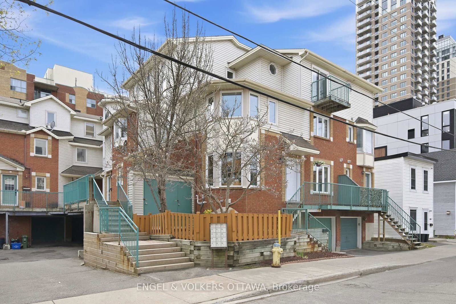 150 Forward Avenue, Ottawa, ON — photo 2