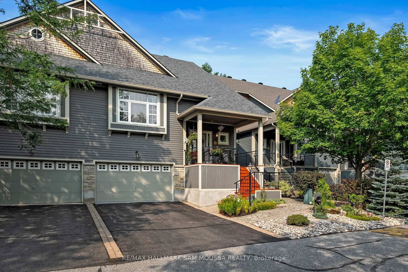25 Marsh Sparrow Private, Kanata, ON — photo 2
