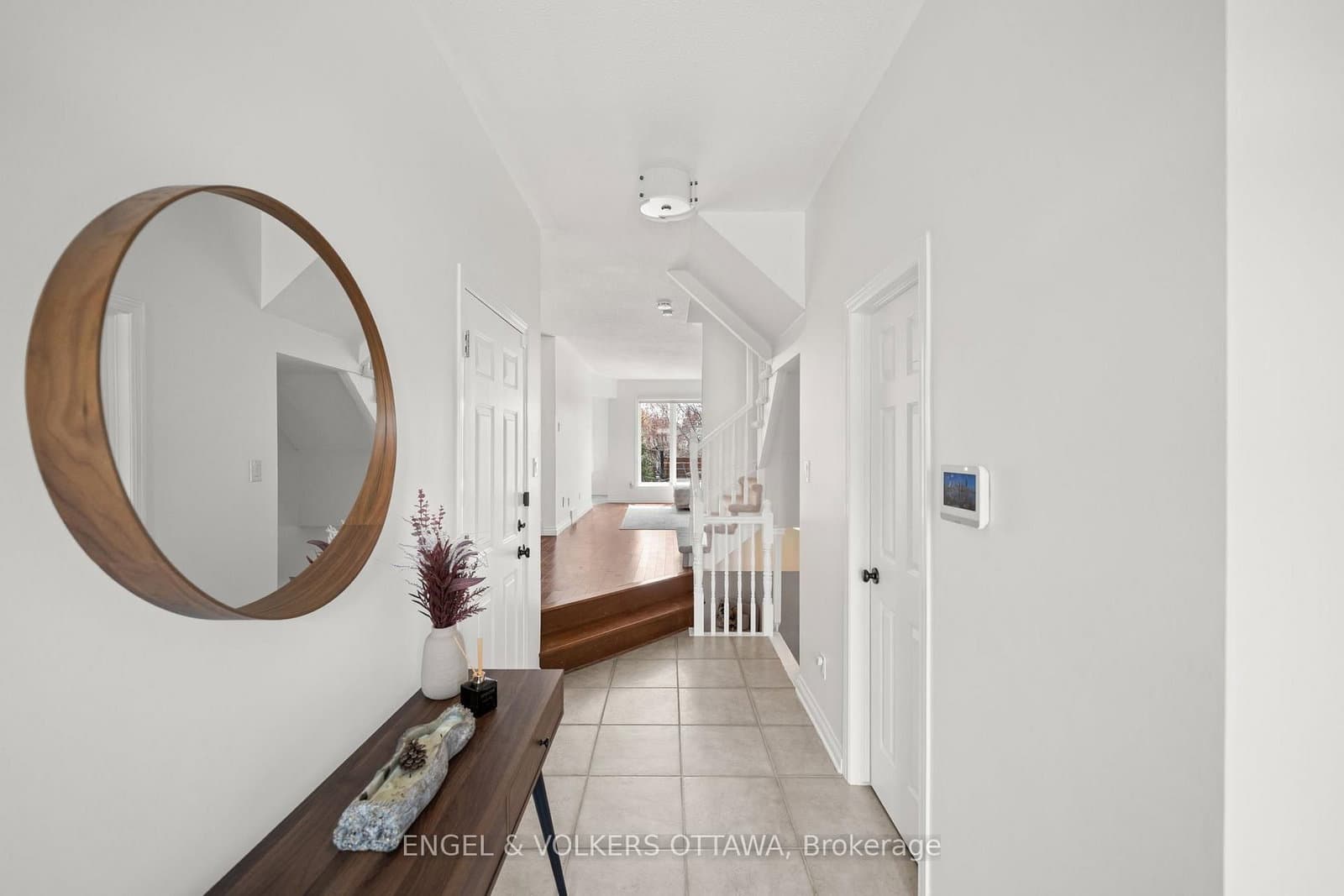 5 Kimberwick Crescent, Ottawa, ON — photo 2